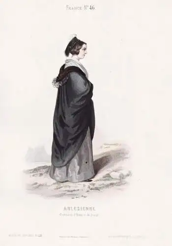 Arlesienne (Costume d'Hiver et de Deuil) - Arles Bouches-du-Rhone / French woman Frau femme / France Frankreic