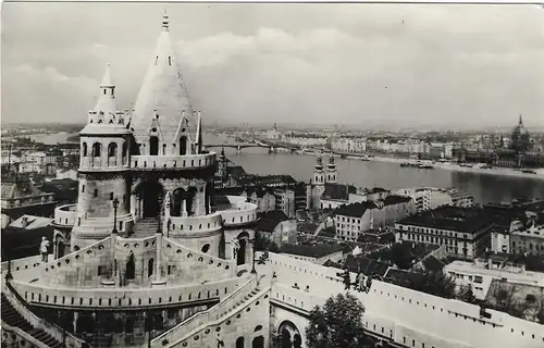 [Echtfotokarte schwarz/weiß] Budapest, Látkep a Halaszbastyarol. 