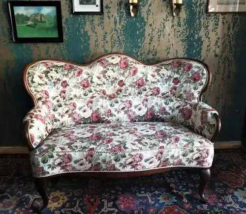 Biedermeier Sofa aus Nussbaum ca. 1890