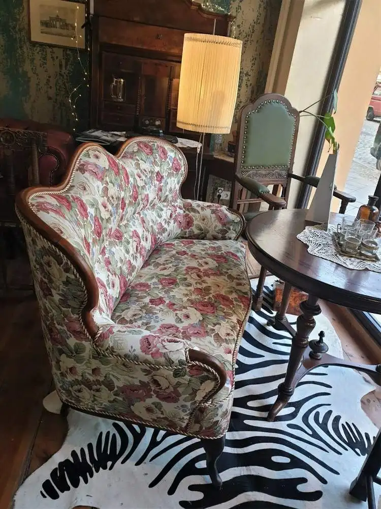 Biedermeier Sofa aus Nussbaum ca. 1890 1