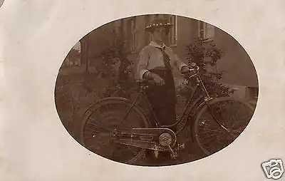  Originalfoto 9x13cm, Dame mit Fahrrad, ca. 1910