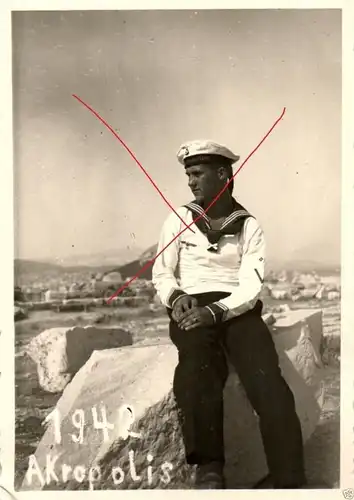  Originalfoto 7x10cm, Matrose 12. KS Flotille auf der Akropolis, 1942