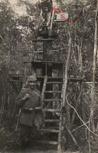  Originalfoto 9x13cm, Flak-MG-Stellung auf Baumstumpf, ca. 1916