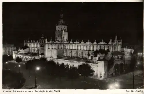  Foto AK, Krakau, Tuchhalle in der Nacht, ca. 1930