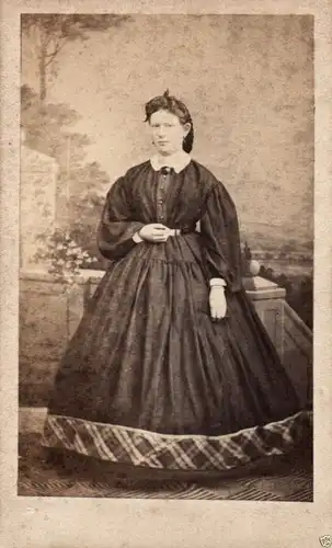  CDV 6x10cm feine Dame, Mode,ca. 1865