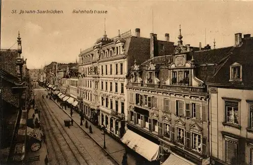  Foto AK, Saarbrücken St. Johann, Bahnhofstrasse, ca. 1910