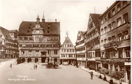 AK Tübingen - Marktplatz mit Rathaus