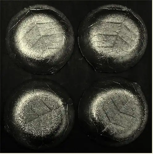 4 Dessertschalen aus Glas - Früchtform

Mit Struktur - ca. 15 cm Durchmesser
