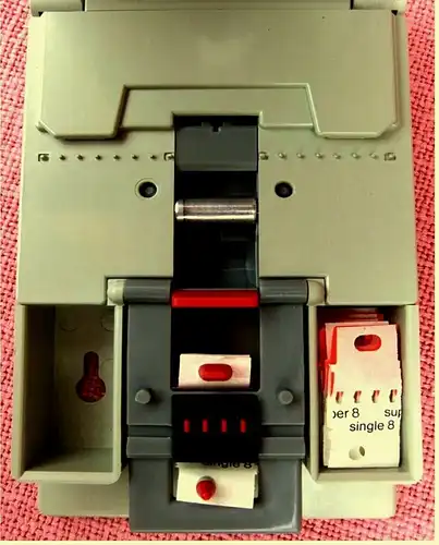 Folien-Filmklebepresse Hama 3751 - 

Cinepress Automat  - Super 8 Filmpresse 
