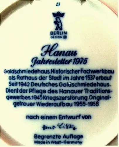 Hanau-Jahresteller 1975 aus Porzellan -

Motiv : Goldschmiedehaus -

Sammelteller von Berlin-Design - 

