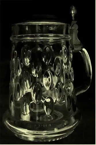 Bierkrug aus Glas - Mit Zinndeckel -

 Ca. 0,5 Liter Volumen - 
 