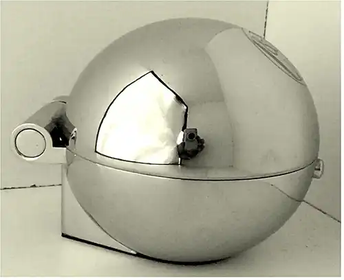 verchromter Kugel-Aschenbecher von L&M - 1980er Jahre - Durchmesser ca. 8 cm