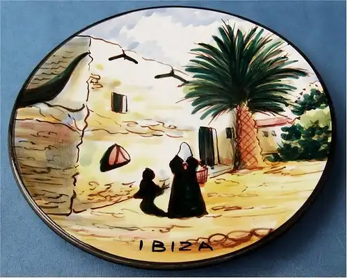 2 handbemalte Ibiza Andenken-Wandteller aus Keramik - ca. 26 cm Durchmesser