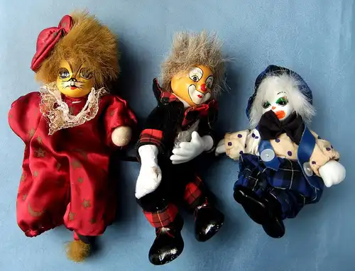 4 x Clowns / Harkeling + 1 Mädchen - Porzellan- bzw. Keramikköpfe