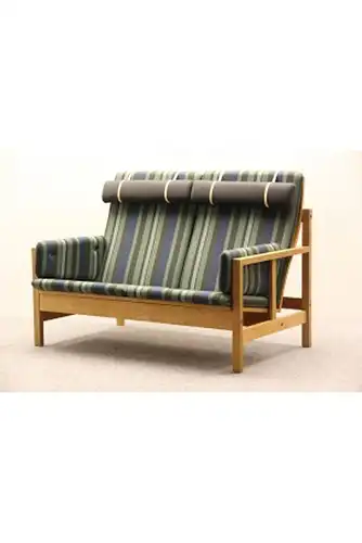 Boerge Mogensen sofa. Hersteller: Fredericia Furniture. 2-sitz in eiche gestell und neue kissen mit wollstoff. 1960-klassiker.