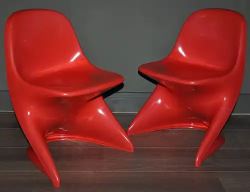 casalino: two plastic childrens chairs designed by alexander begge 1970s