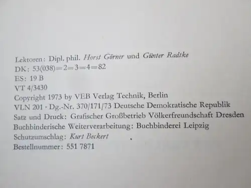 VEB Verlag Technik: Technik-Wörterbuch Physik - englisch - deutsch + französisch + russisch (1.) A-M + 2.) N-Z + 3.) Register)
