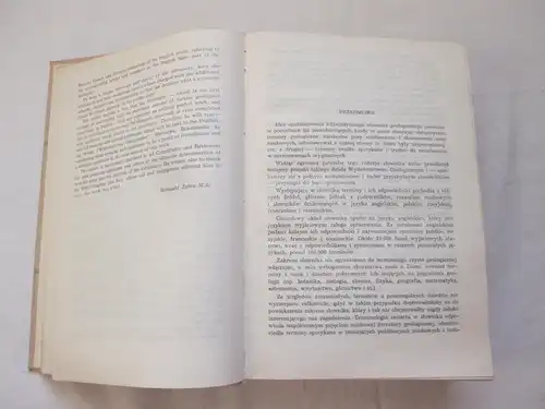 Romuald Zylka: Wydawnictwa Geologiczne: Geologisches Wörterbuch - englisch-polnisch+russisch+französisch+deutsch /
Wydawnictwa Geologiczne : Geological Dictionary / Slownik Geologiczny / Dictionnaire De Geologie. 