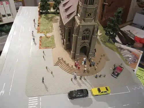 Diorama Kirche mit Friedhof