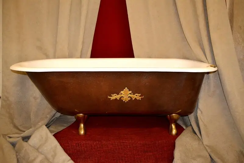 Original freistehende Badewanne aus Gusseisen liebevoll restauriert!!!  UNIKAT !!! 0