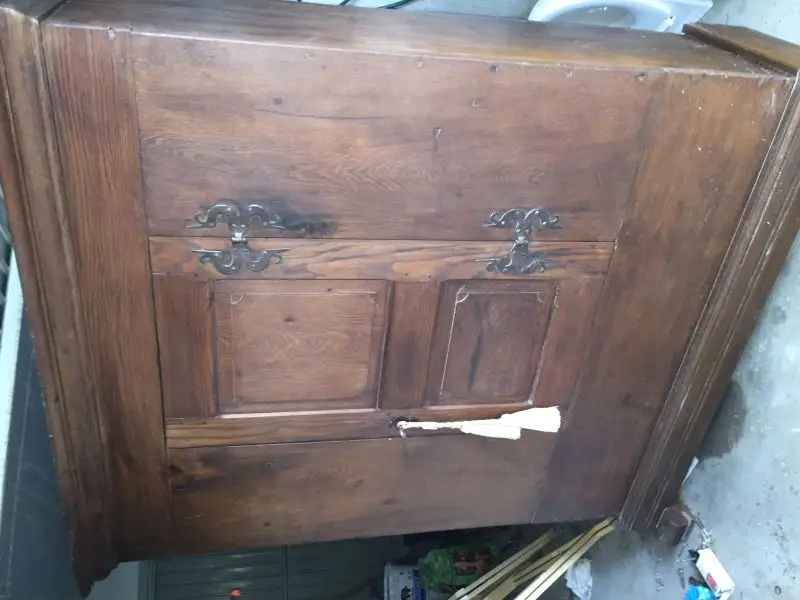 antiker Eichenschrank aus dem 18Jhr. 0