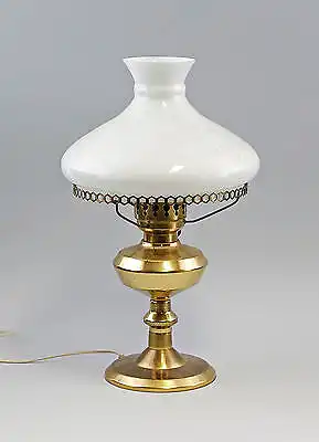 Elektrifizierte Petroleumlampe Messing Milchglasschirm 9968142