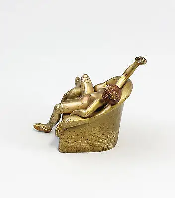 Kleine Bronze Figur Dame im Fauteuil in lasziver Pose Erotik 99850022 2
