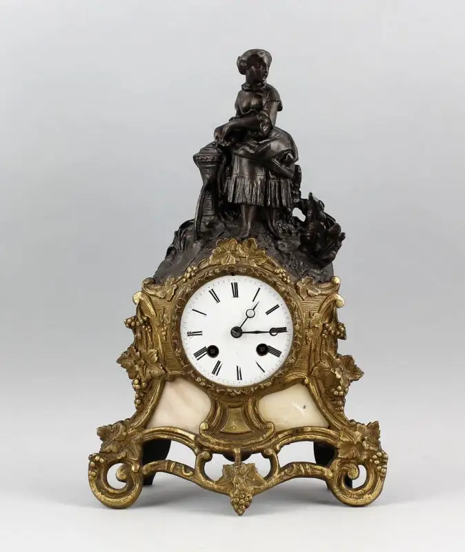 Figürliche Tisch-Uhr Mädchen am Brunnen Pendule Japy Freres 99820047 0