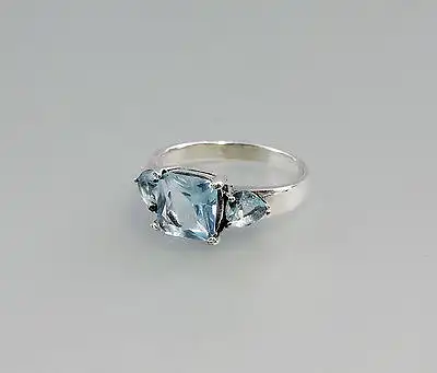Silber-Ring mit synthetischen Aquamarien  Größe 56 925er Silber 9902095
