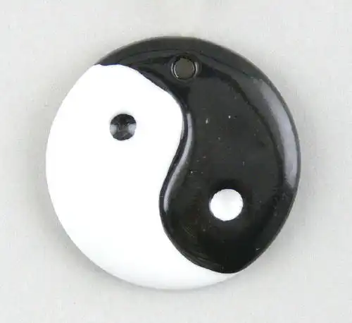 Yin-Yang-Amulett Schmuck-Anhänger Wagner & Apel Porzellan D3,8cm 9942080