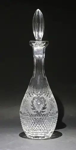8235057 Handgeschliffene Karaffe Glas Kristall Böhmen um 1930