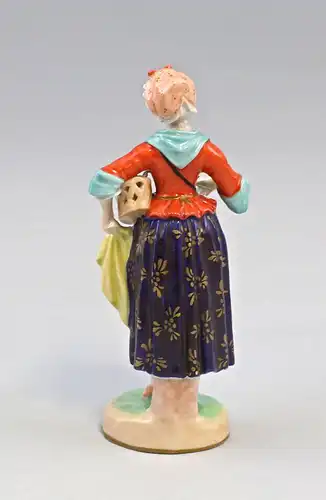 8240036 Porzellan-Figur Blumenfrau Potschappel Dresden Aufglasurmalerei
