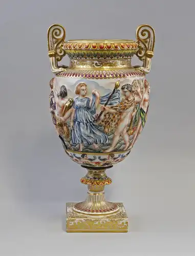 8340142 Porzellan Amphoren-Vase Capodimonte-Art Figuren-Relief handbemalt
