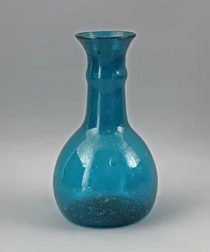 99835402 Türkisfarbene Glas Vase 19. Jh. Luftblaseneinschlüsse Bodenabriss