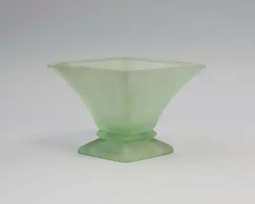 99835035 Geometrische Glas Schale Art déco um 1920