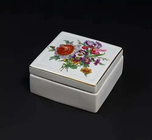 9947204  Porzellan Dose Kämmer Rosen Blumen 12x12x6cm