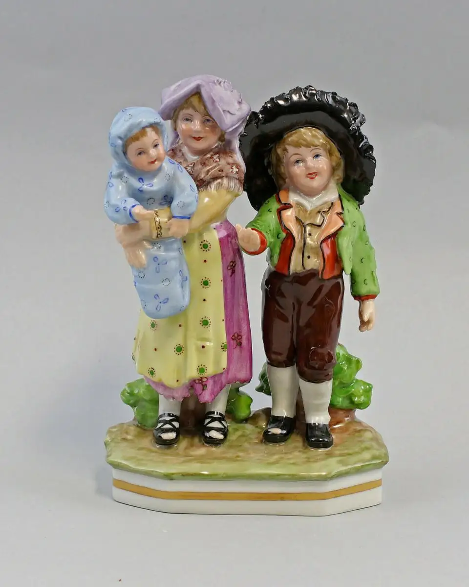 9959521 Porzellan Figur Kinder-Gruppe Geschwister Ernst Bohne 12x8x18cm 0