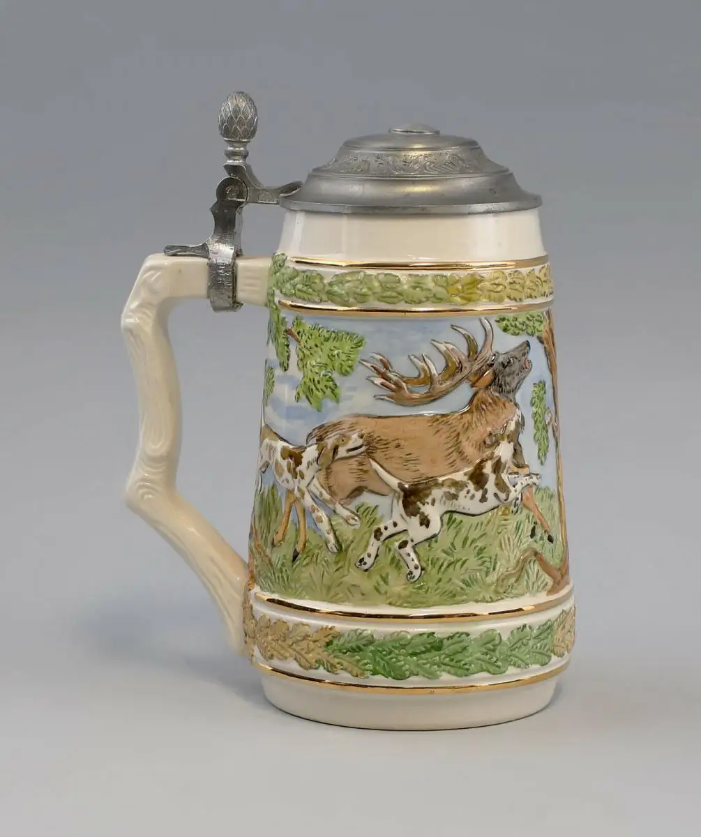 9959172 Porzellan Bierkrug 1L Relief handbemalt Jagd Zinnd. Sonderposten H22cm 2