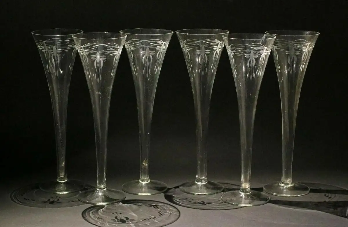 8435038 Satz 6 Sektflöten handbeschliffen Kristall Glas um 1925 1