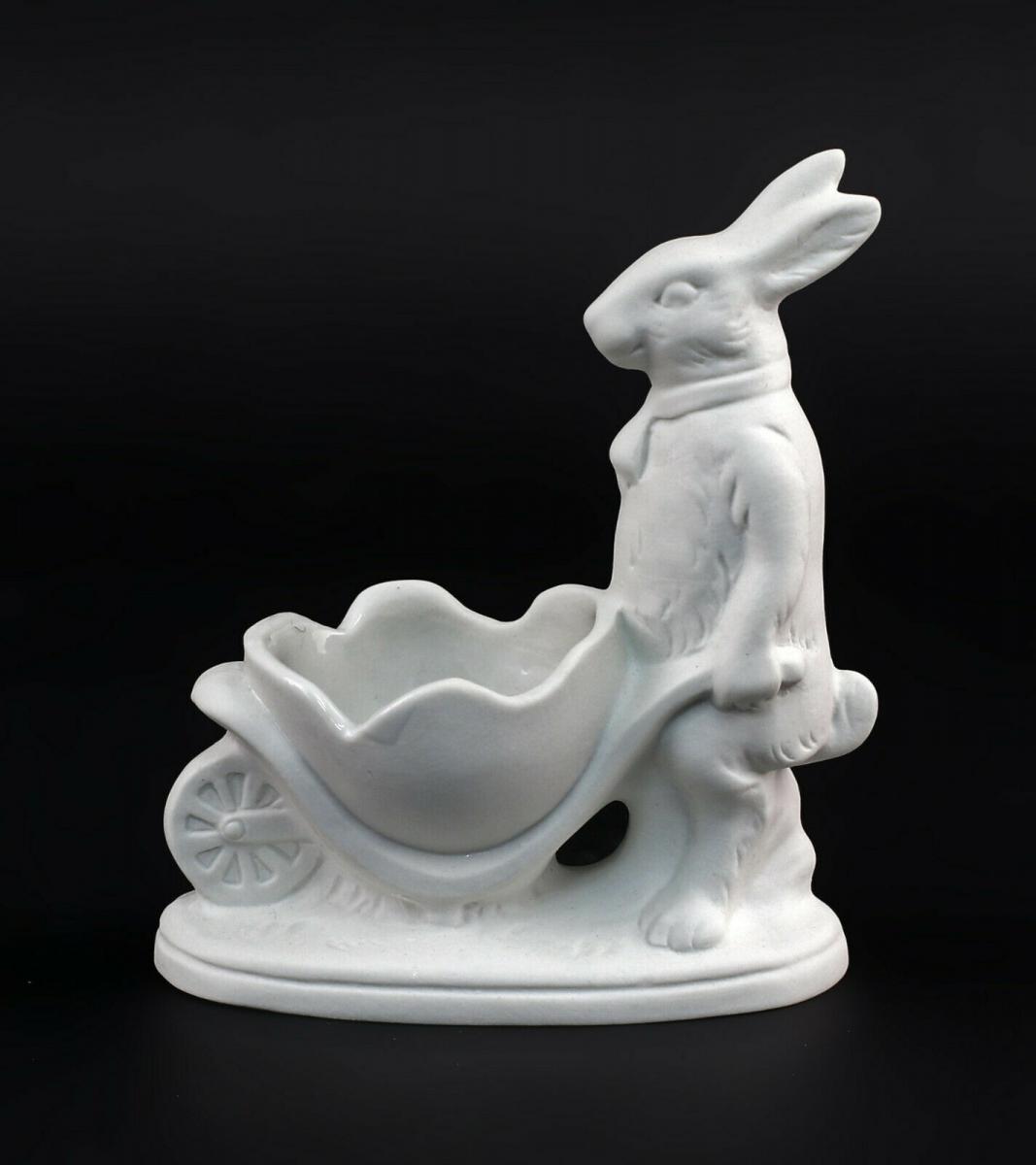 9942843 Porzellan Figur Oster-Hase Schubkarre weiß bisquit Wagner&Apel