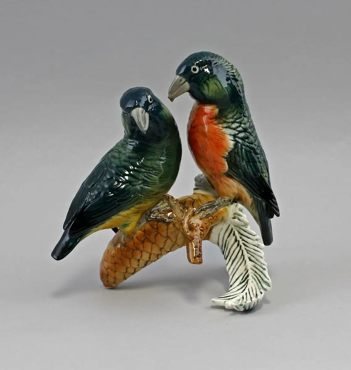 9941599 Vogel Porzellan Figur Kreuzschnabel-Gruppe grün Ens 16x12x17cm 0