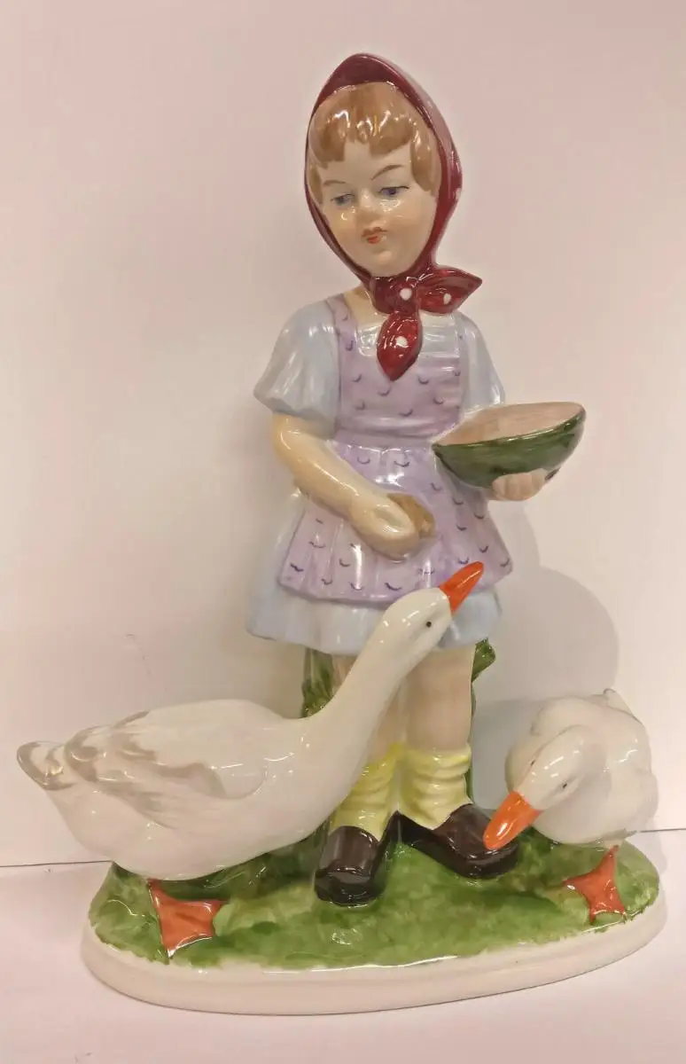 9942936-ds Porzellan Figur Mädchen mit Gänsen Gänseliesel Wagner&Apel H22cm 0