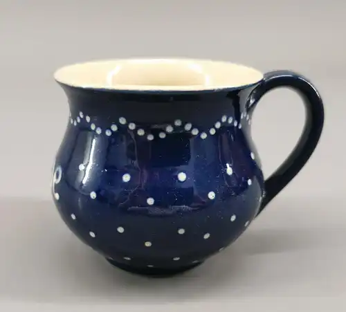 Bürgel Keramik Tasse Henkel blau-weiß Engobe-Malerei H8cm Thüringen Uwe