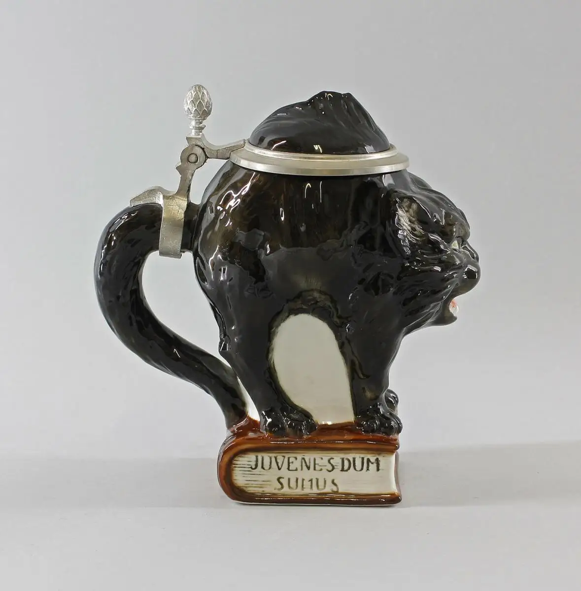 9941774 Porzellan Bierkrug Katze schwarz 0,5l Ernst Bohne & Söhne / Ens H20cm 2