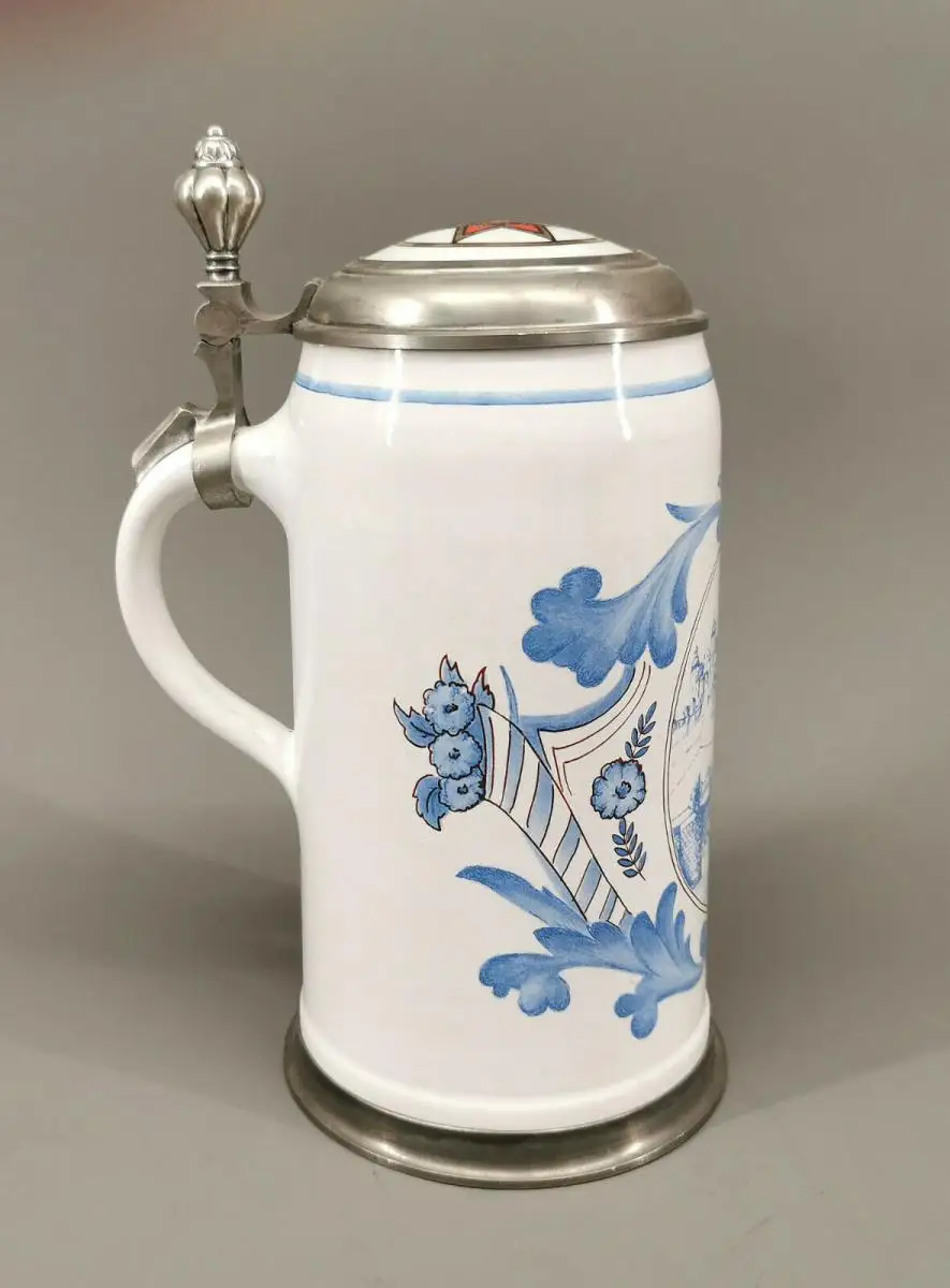 99848099-d Fayence-Bierkrug Würzburger Hofbräu Jahreskrug 1993 H24,5cm 2