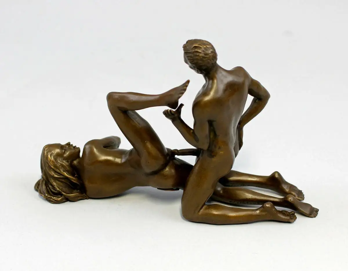 9937829 Bronze Skulptur Patoue Liebendes Paar Akt erotisch 20x5x13cm 2