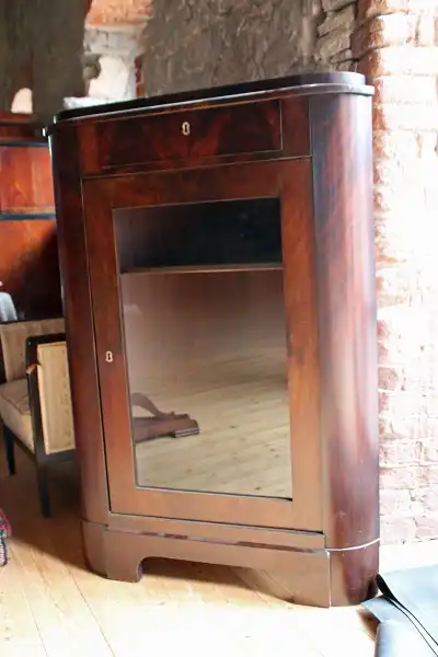 Biedermeier Eckvitrine im Originalzustand, um 1840 2