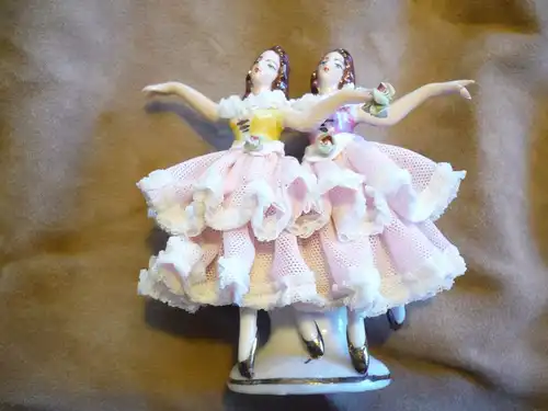 2 Balletttänzerinnen Bisquitporcellan  ( 76) Preis reduziert