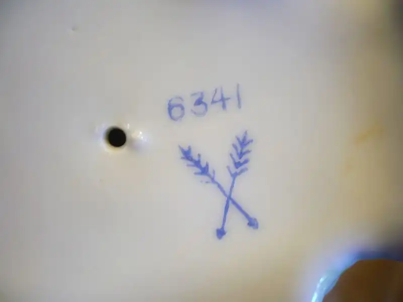 Paar figürlicher Leuchter  (122)  Preis reduziert 7