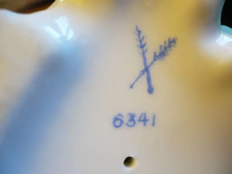 Paar figürlicher Leuchter  (122)  Preis reduziert 8